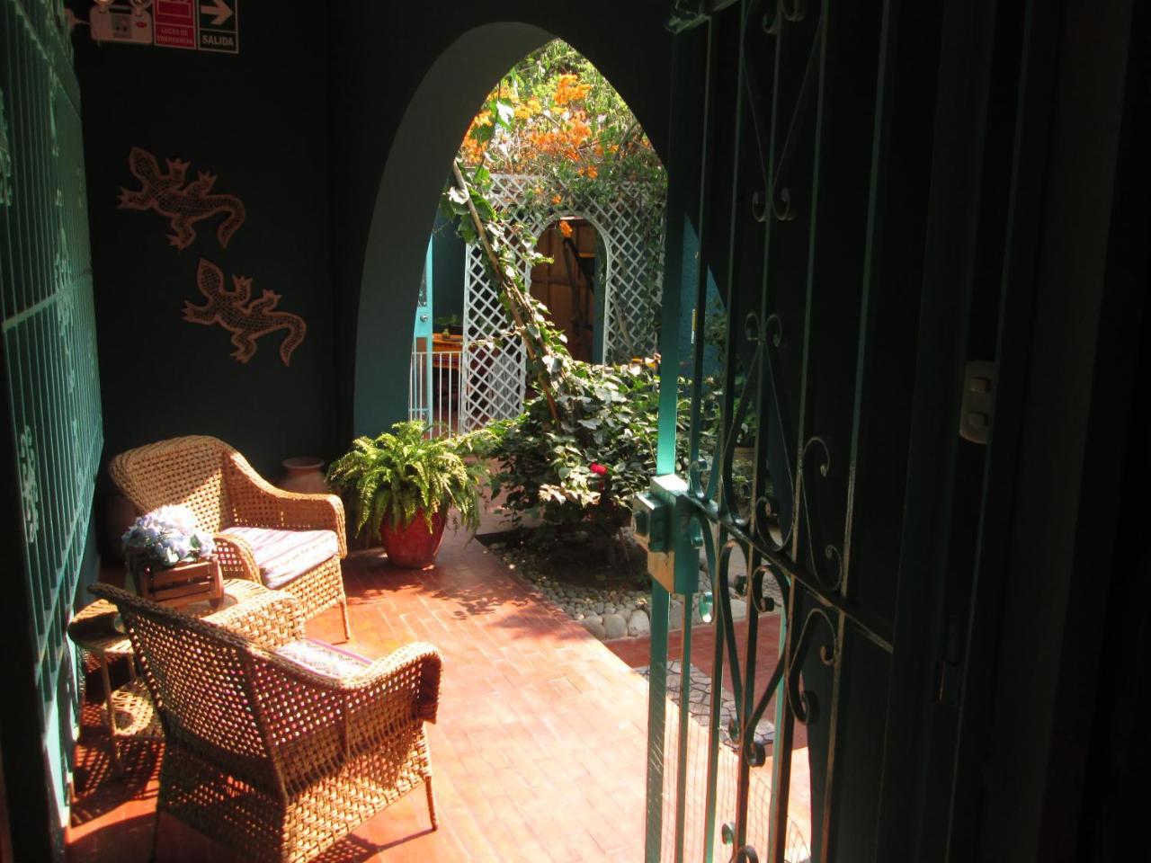 La Casona Azul Bed & Breakfast ลิมา ภายนอก รูปภาพ